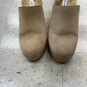 Steve Madden clogs